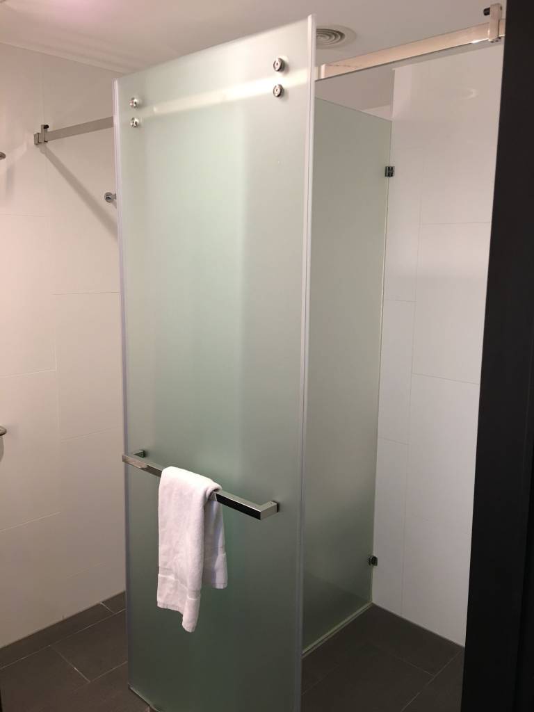 Cabine de douche en verre